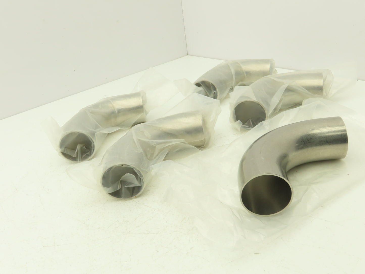G2WC200H 2" OD Butt Weld Vacuum Tube 90° Radius Elbow SS A= 4.06" B= 3" Lot of 5