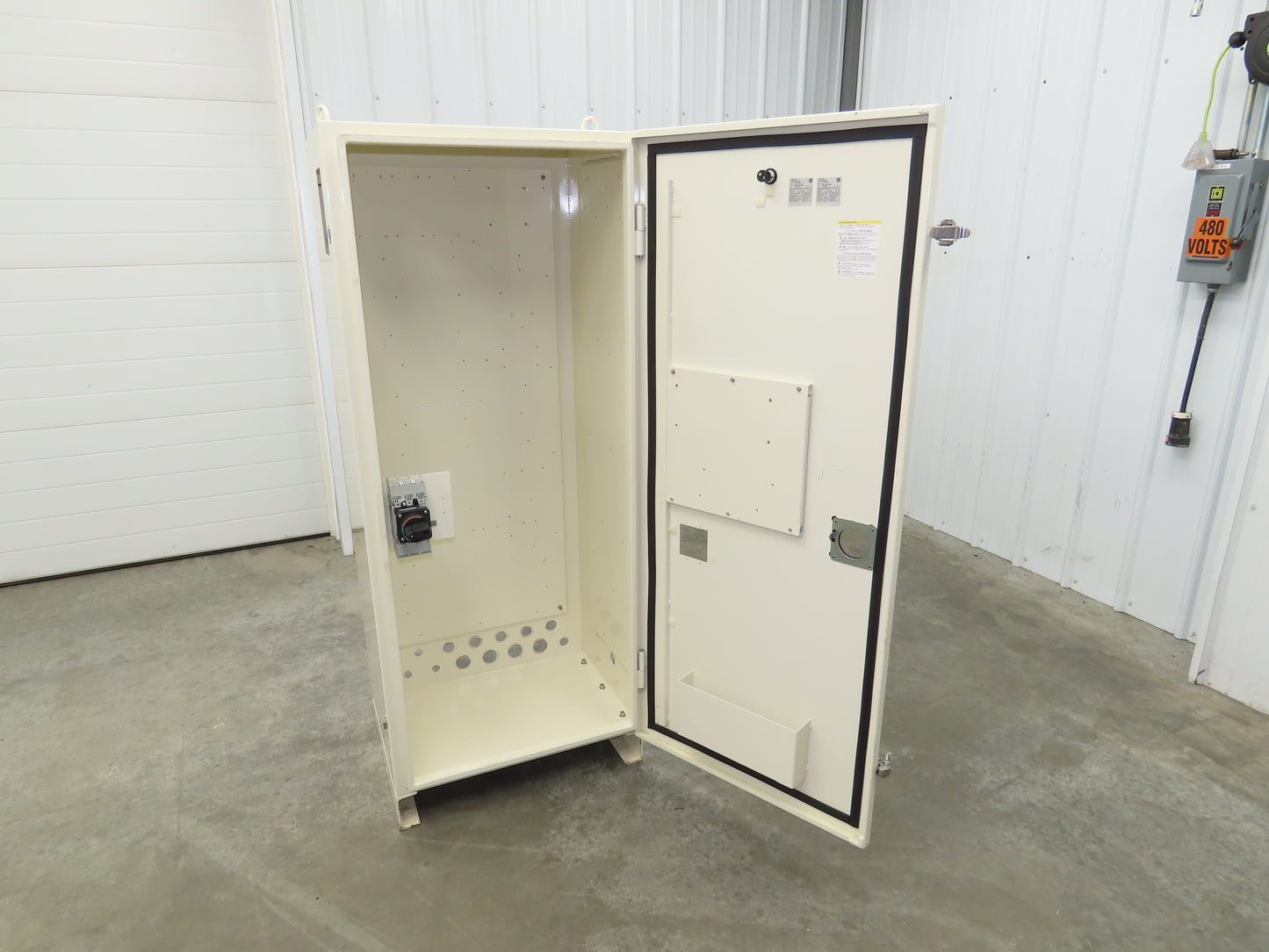 Freestanding Electrical Enclosure 1500x650x500mm Backplate 50 Amp Disconnect
