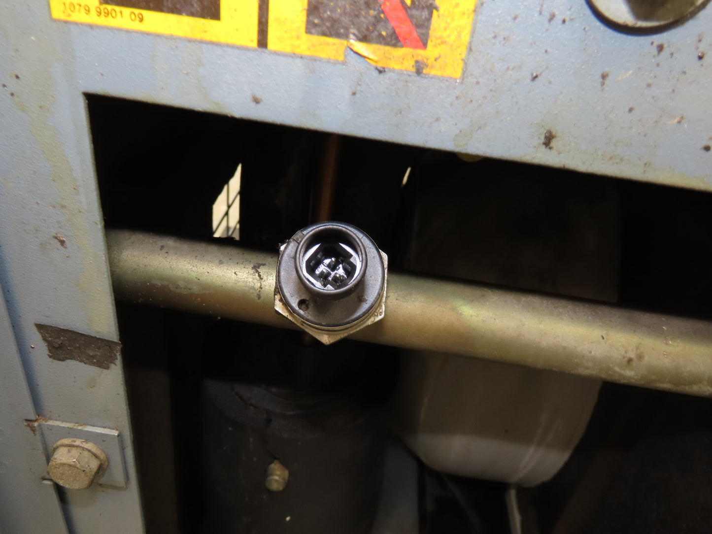 Atlas Copco ID60CSA Rotary Screw Air Compressor 20Hp 91.7 CFM 230v w/Air Dryer