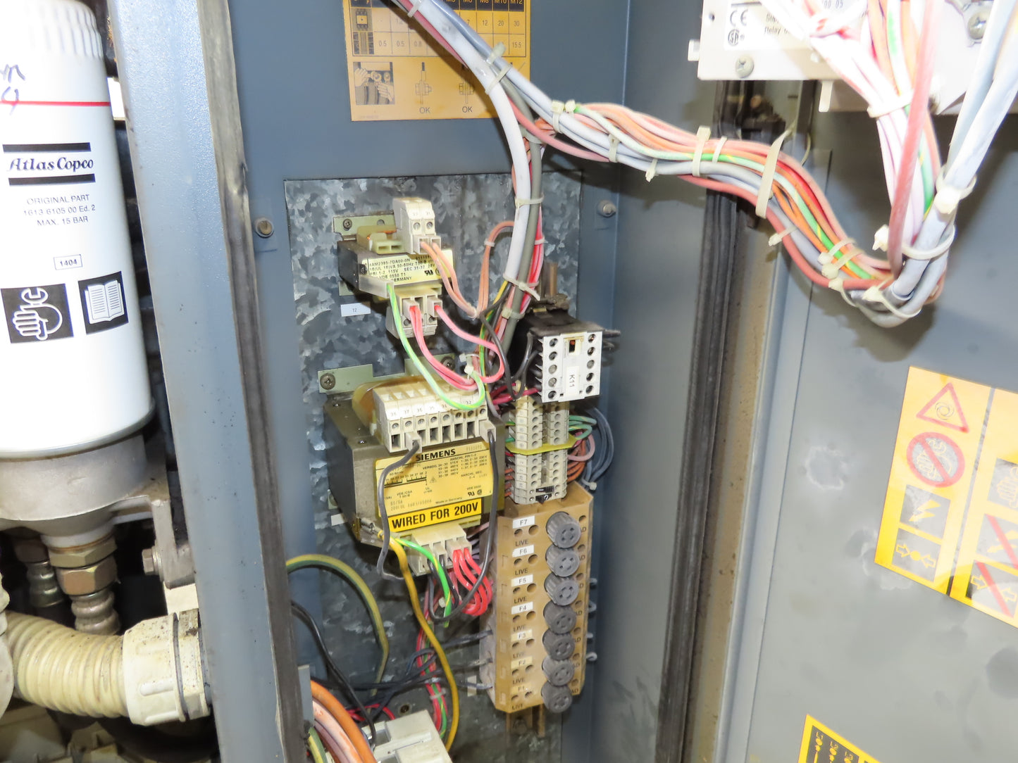 Atlas Copco ID60CSA Rotary Screw Air Compressor 20Hp 91.7 CFM 230v w/Air Dryer