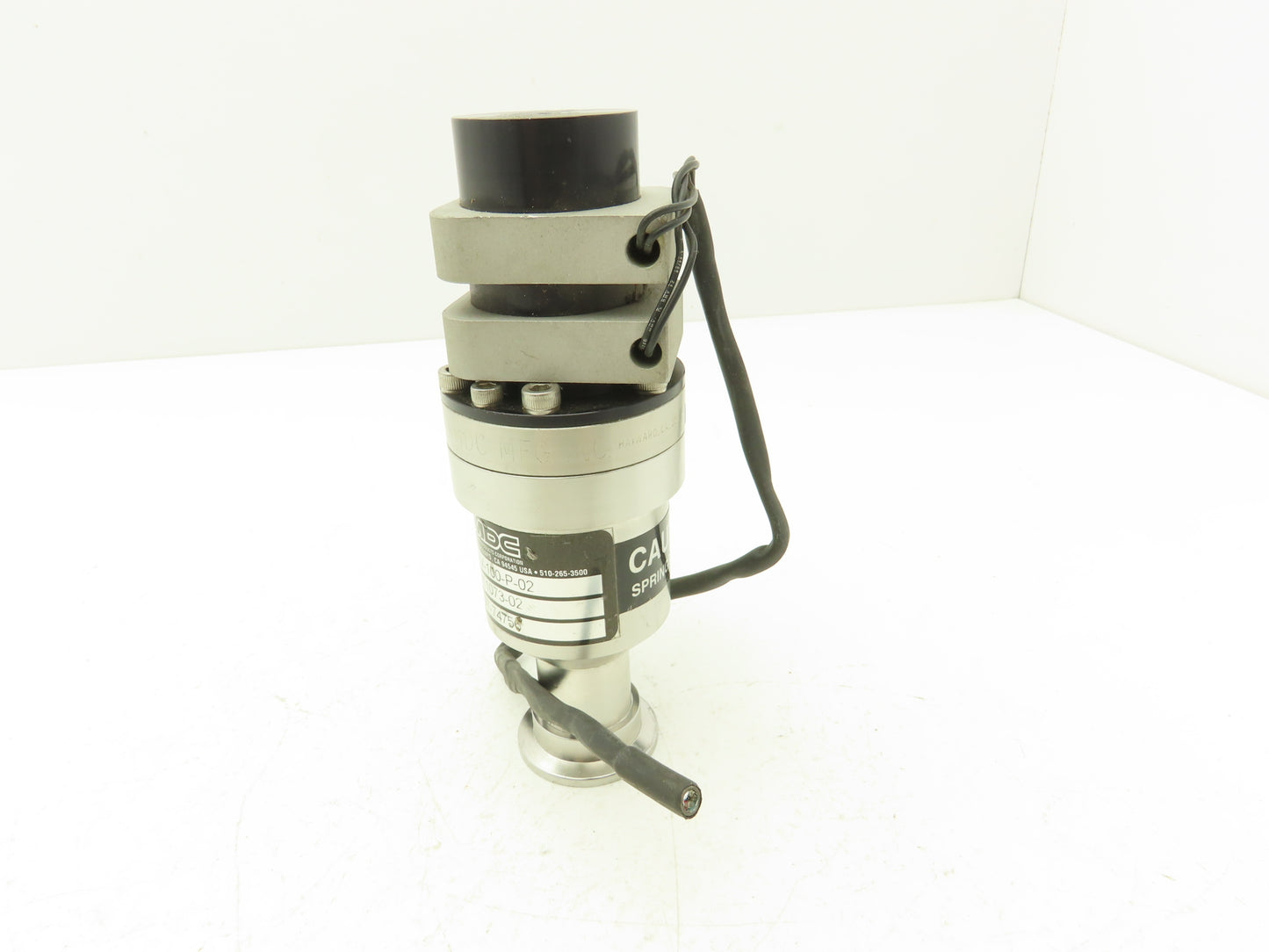MDC KAV-100-P-02 Pneumatic Angle Solenoid Valve High Vacuum 1" Connection