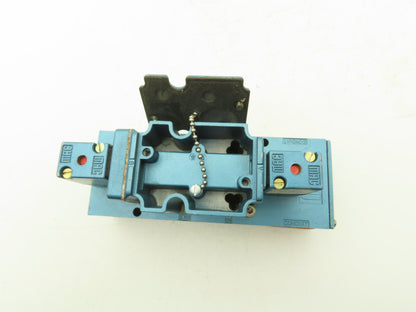 MAC 6222C-000-PM-RA11 Dual Pilot Operated Pneumatic Valve W/Air Pilot Valves