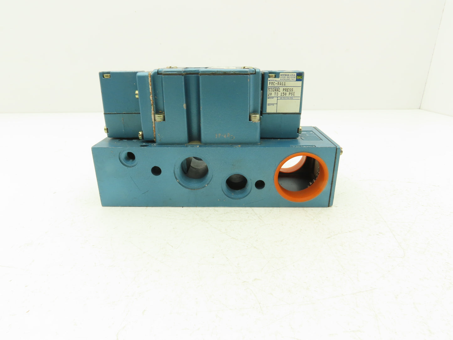 MAC 6222C-000-PM-RA11 Dual Pilot Operated Pneumatic Valve W/Air Pilot Valves