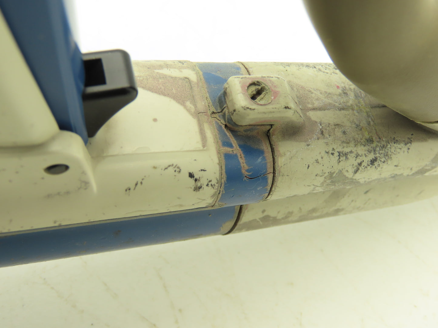 Nordson 288563D Sure Coat Manual Electrostatic Powder Coat Spray Gun *Read