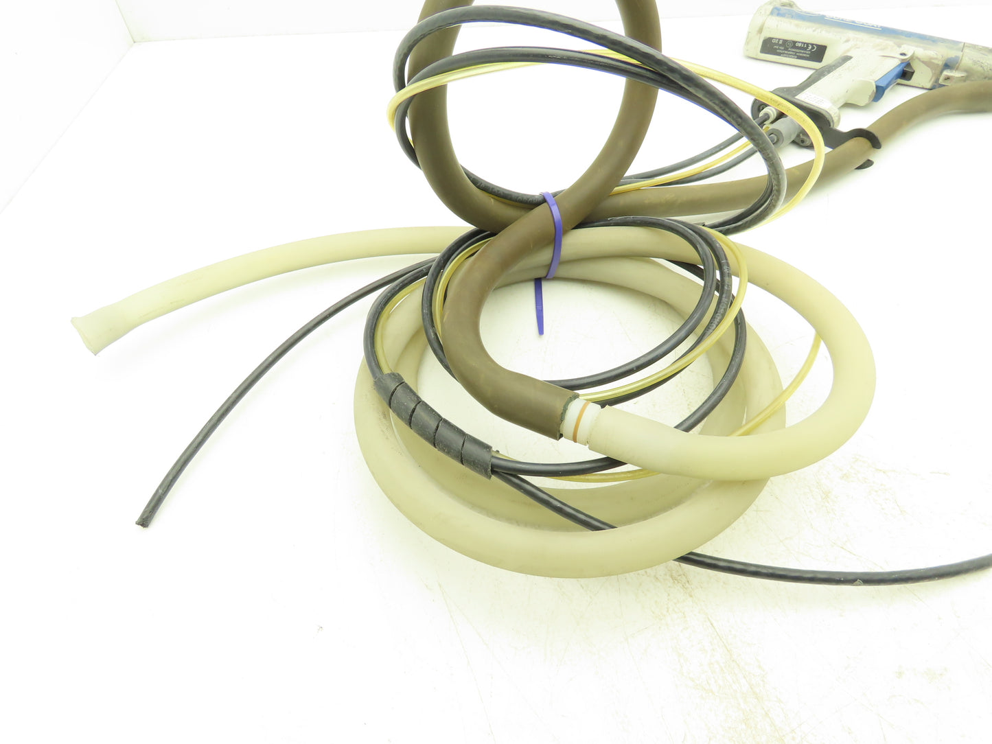 Nordson 288563D Sure Coat Manual Electrostatic Powder Coat Spray Gun *Read