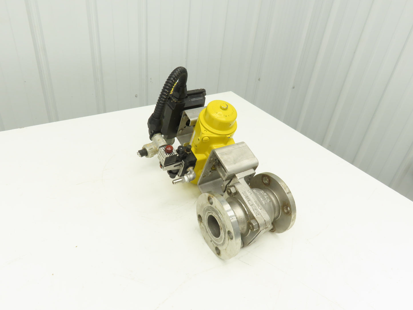 Velan 2"-150 Stainless Flanged Ball Valve w/Hytork 131 Pneumatic Actuator 120V