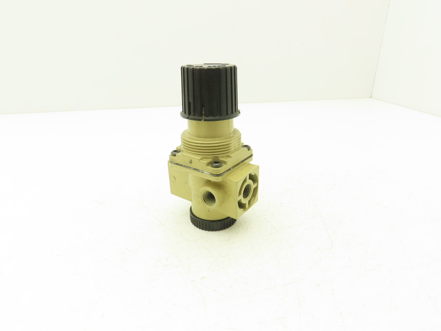 Norgren R08-200-RNMA Pneumatic Air Pressure Regulator 1/4"NPT 300/150psi