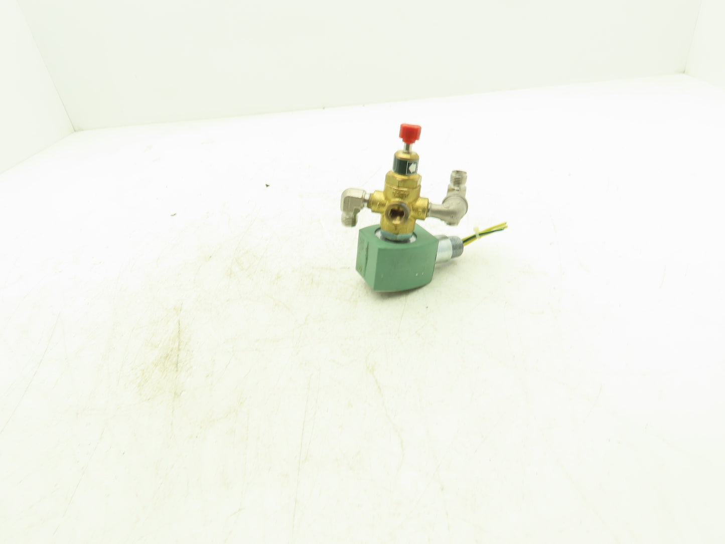 Asco HT8320G184MS RED-HAT II 3-Way Solenoid Valve 1/4" NPT 120V 150 PSI