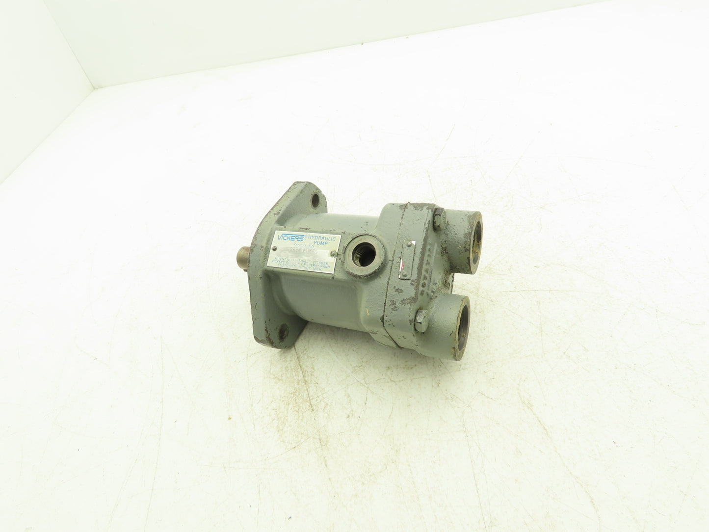 Vickers PFB5FUY-20 Hydraulic Vane Pump 5gpm 1800rpm 3/4" NPT