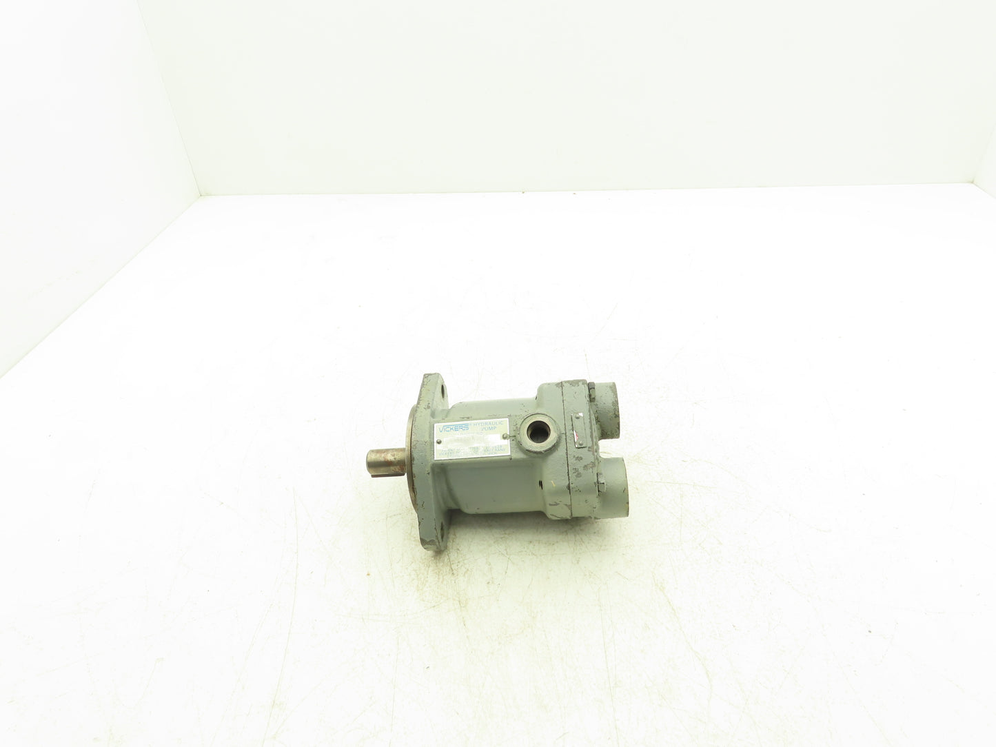 Vickers PFB5FUY-20 Hydraulic Vane Pump 5gpm 1800rpm 3/4" NPT