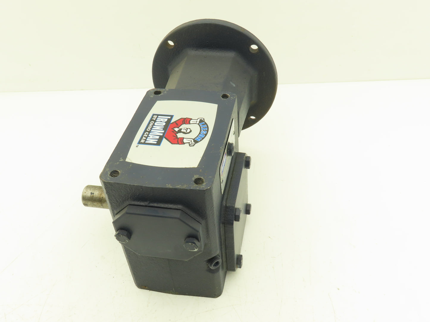 Leeson IronMan BM821-25-R-56 Worm Gearbox 25:1 Reducer 1Hp 70rpm 56C RH