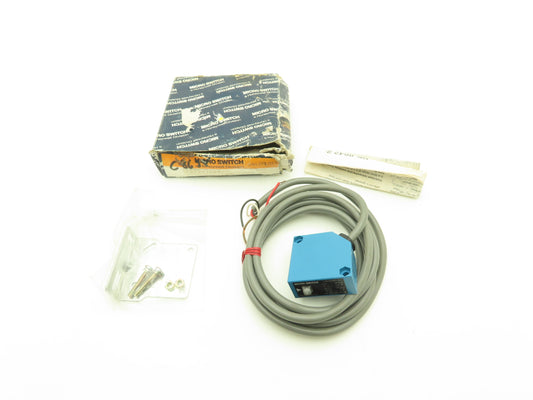 Honeywell FE7D-TX7E-M Micro Switch Phototransistor Sensor 24-240VAC/12-240VDC