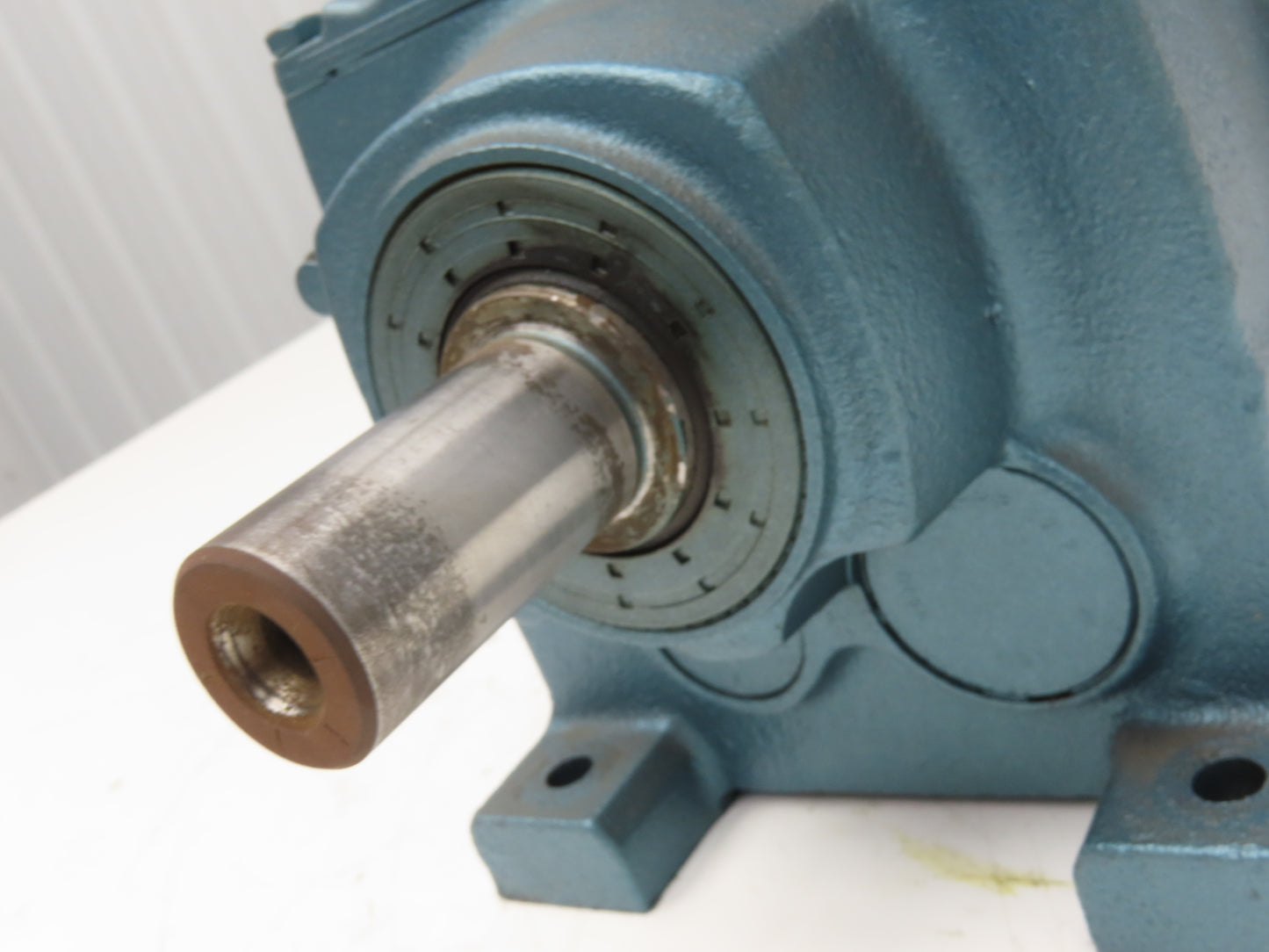 Sew Eurodrive R37DT71C4 Gearmotor 134.82 Ratio .33Hp 13rpm 230/460V 3PH DFT71C4