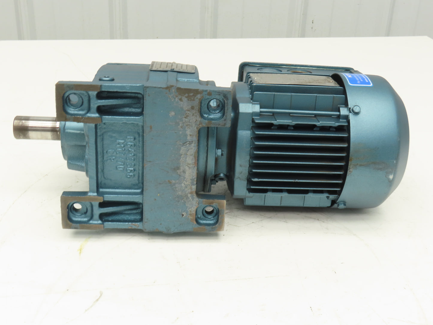 Sew Eurodrive R37DT71C4 Gearmotor 134.82 Ratio .33Hp 13rpm 230/460V 3PH DFT71C4