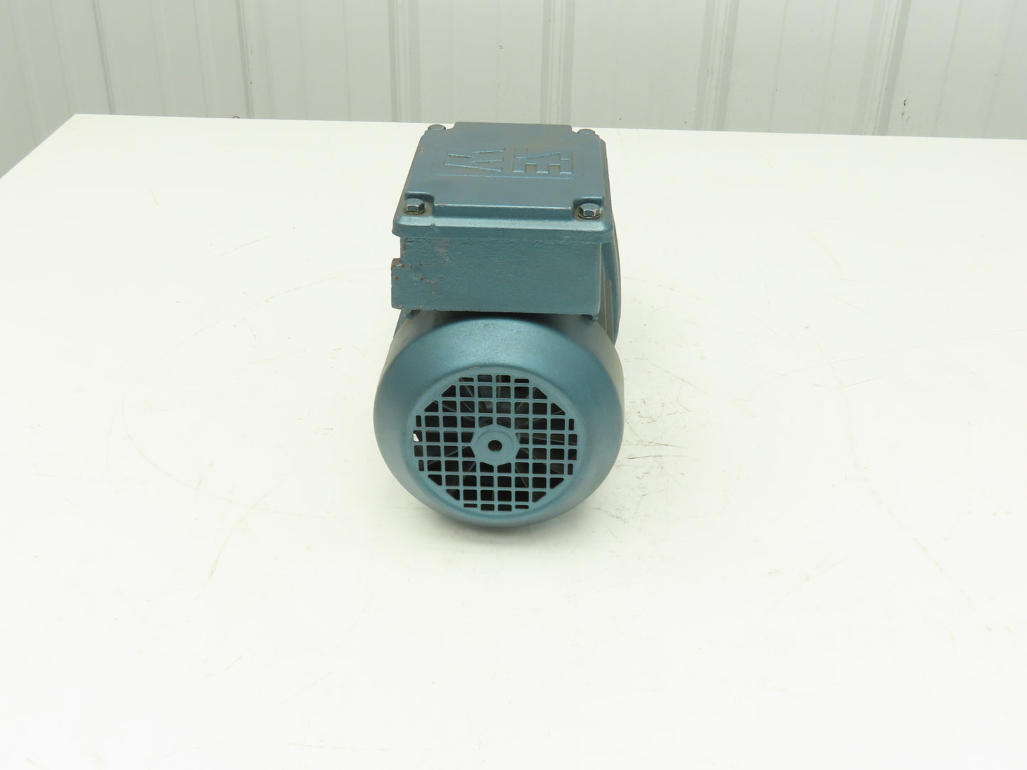 Sew Eurodrive R37DT71C4 Gearmotor 134.82 Ratio .33Hp 13rpm 230/460V 3PH DFT71C4