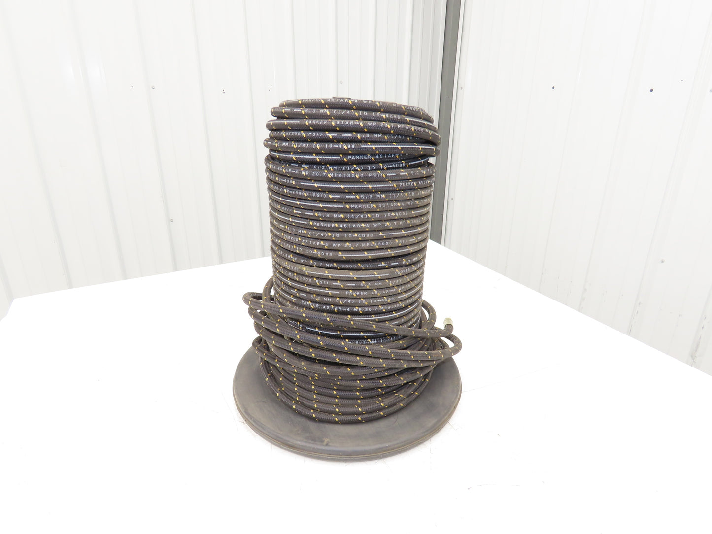 Parker 451AR-4 Hydraulic Hose 1/4"ID 3000psi 61' Spool Abrasion Resistant
