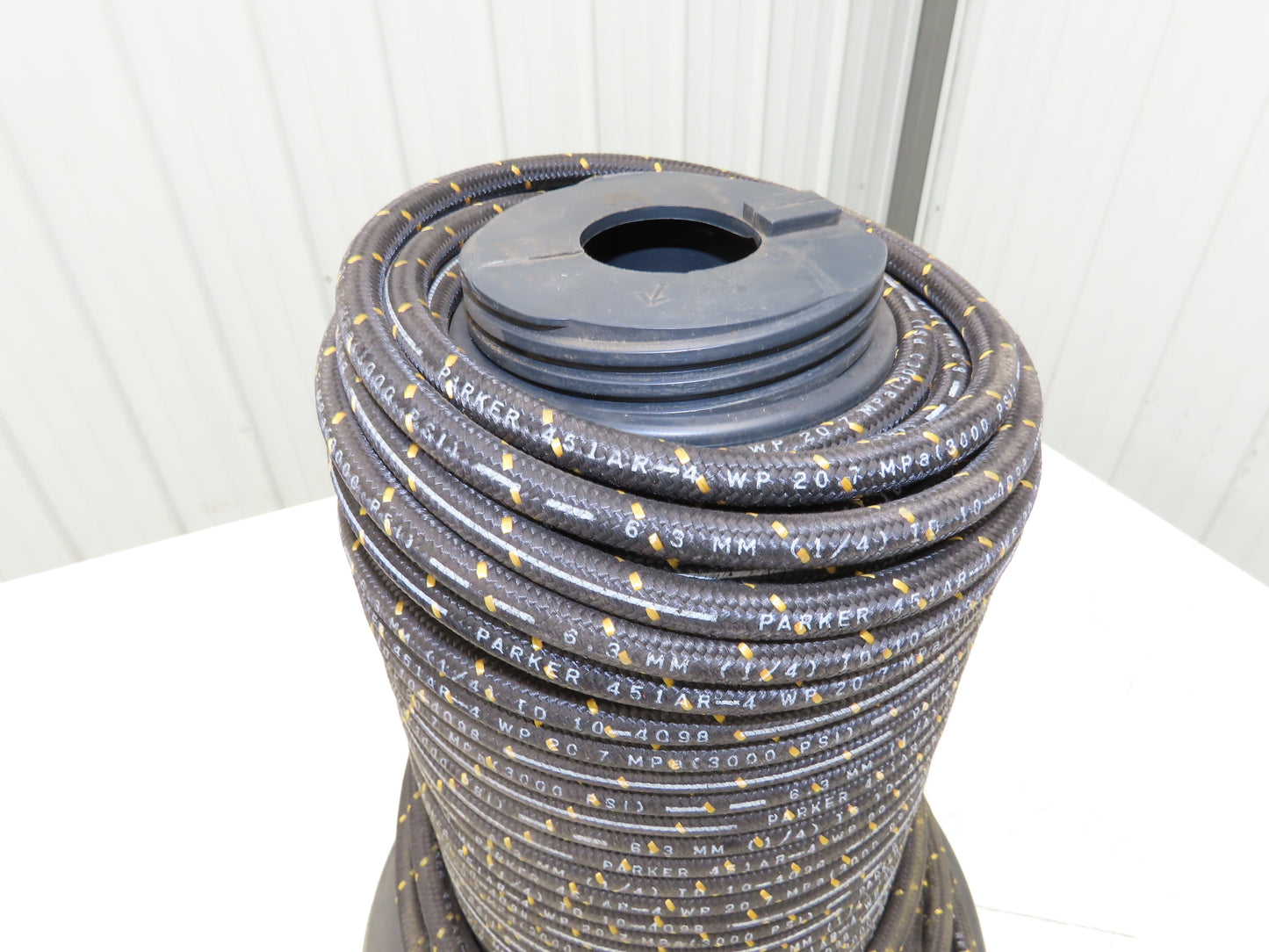Parker 451AR-4 Hydraulic Hose 1/4"ID 3000psi 61' Spool Abrasion Resistant