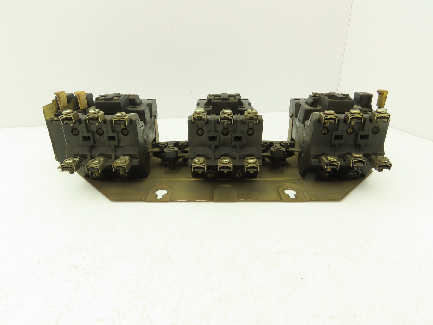 Allen Bradley 1000-NX103 3 Pole Reversing Motor Starter W 120V Coils 71A86 Ser C