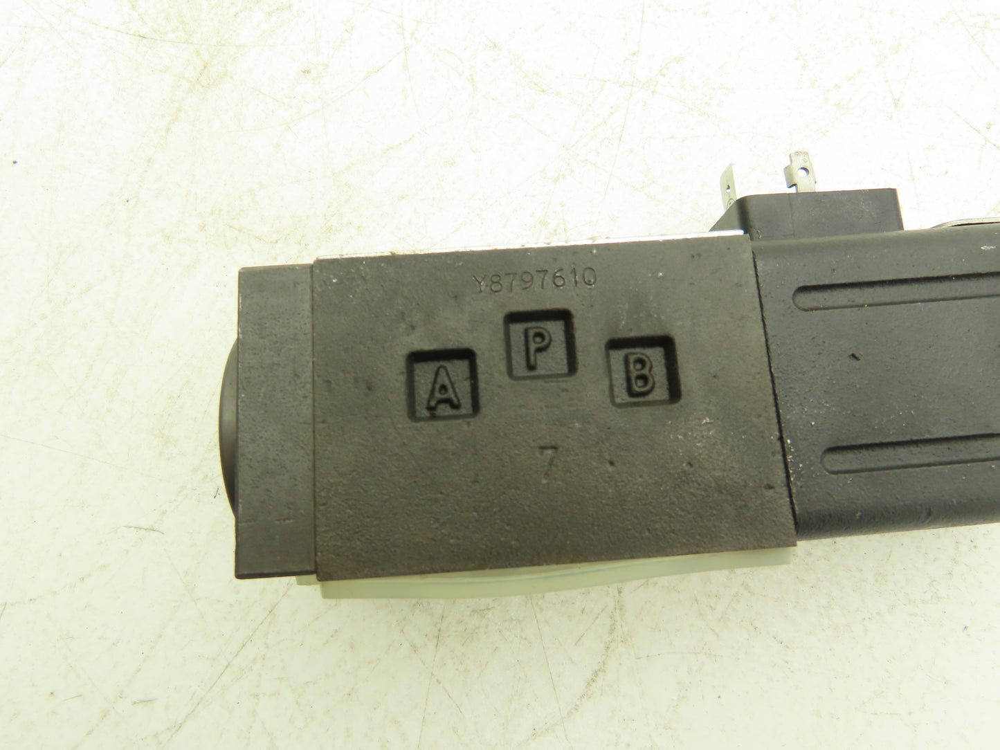 Atos 6-0Z0A-202100-12F Hydraulic Directional Solenoid Valve DHZO-A-060-S3/20