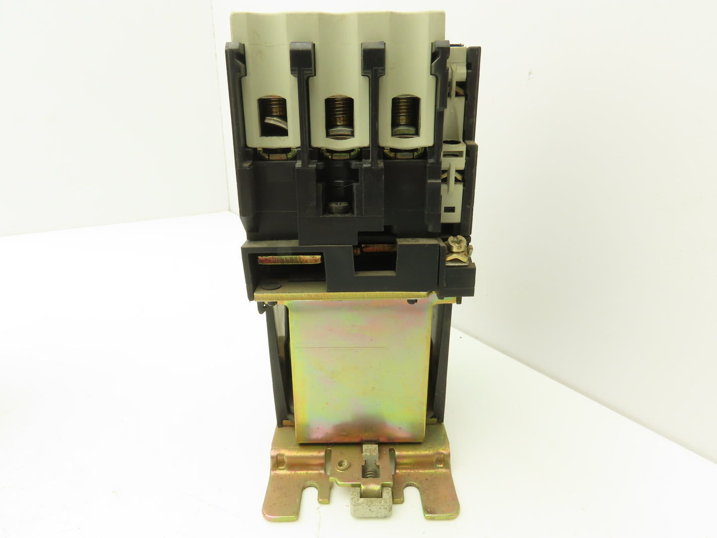 Telemecanique LP1 D5011 Motor Starter Contactor 40Hp 600V 70A 24V Coil Lot of 4