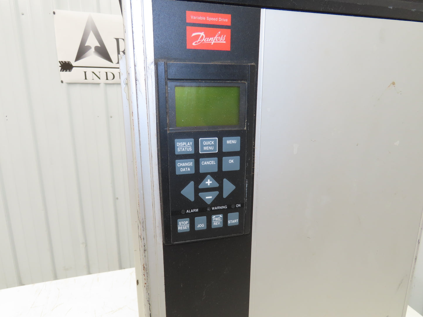 Danfoss PT5C54SBR0DLF00A00 175Z4121 VLT5022 Variable Speed Drive 15kW 20HP