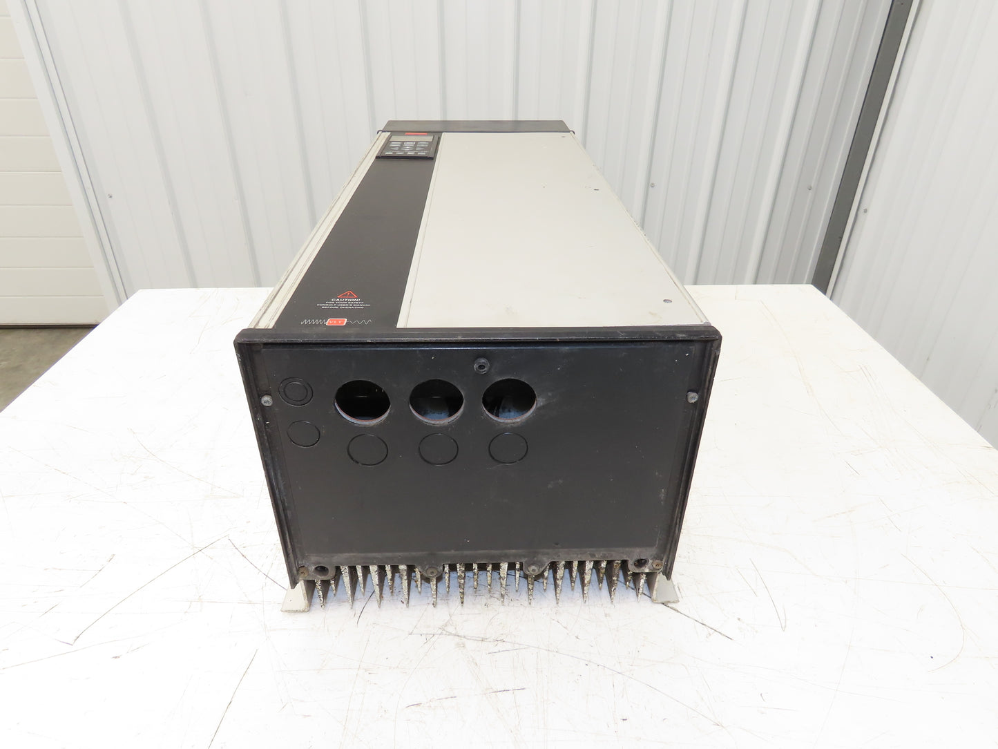 Danfoss PT5C54SBR0DLF00A00 175Z4121 VLT5022 Variable Speed Drive 15kW 20HP