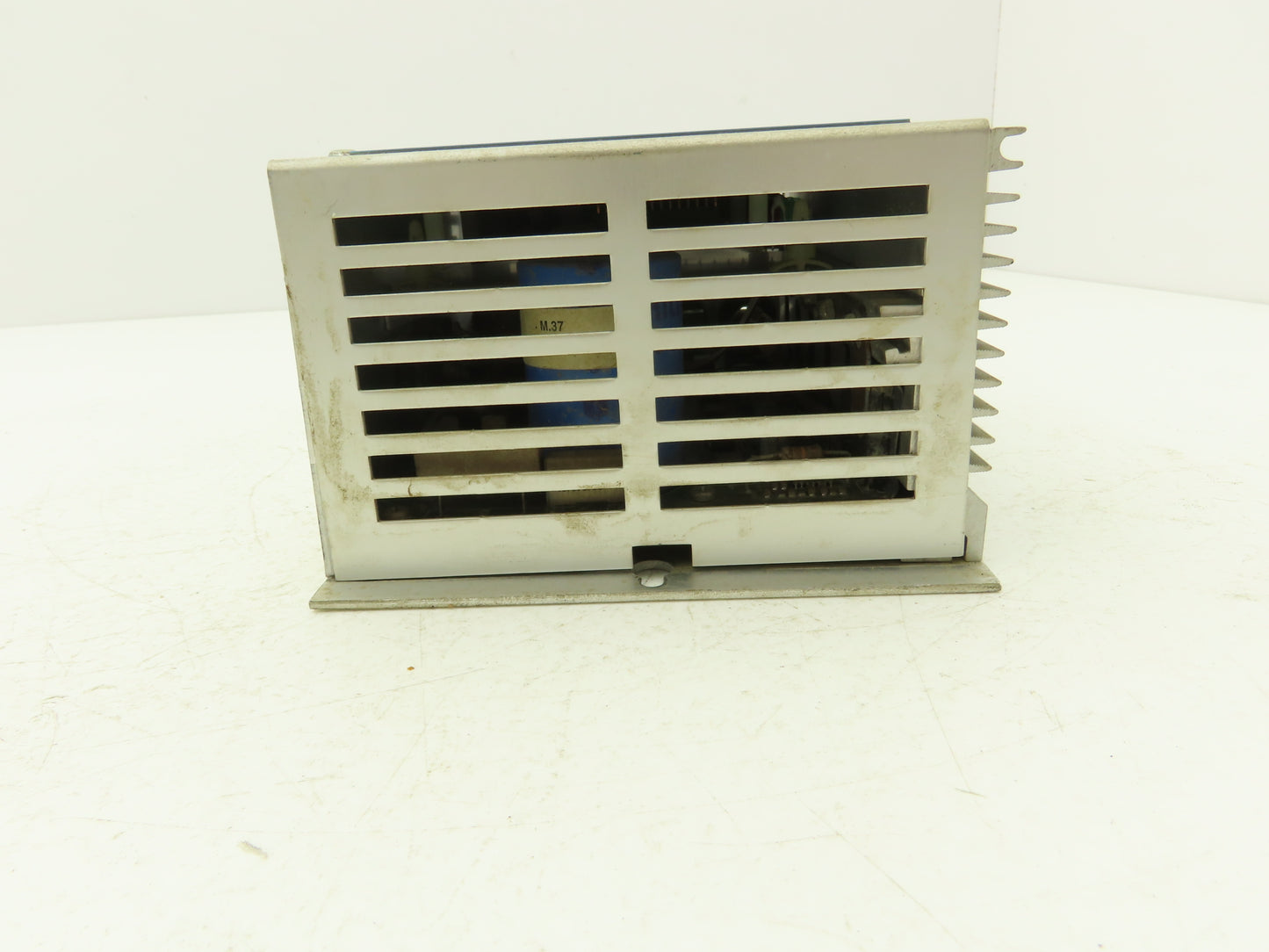 Emotron SLM375-1 VFD Frequency Inverter Drive Input 1Ph 230VAC Output 2.3A