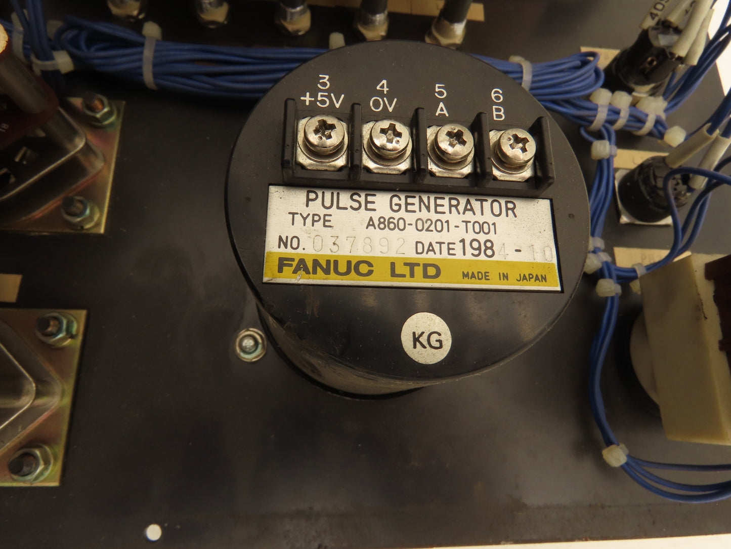 Fanuc A13L-0040-C200 CNC Spindle Operator Control with Panel Pulse Generator