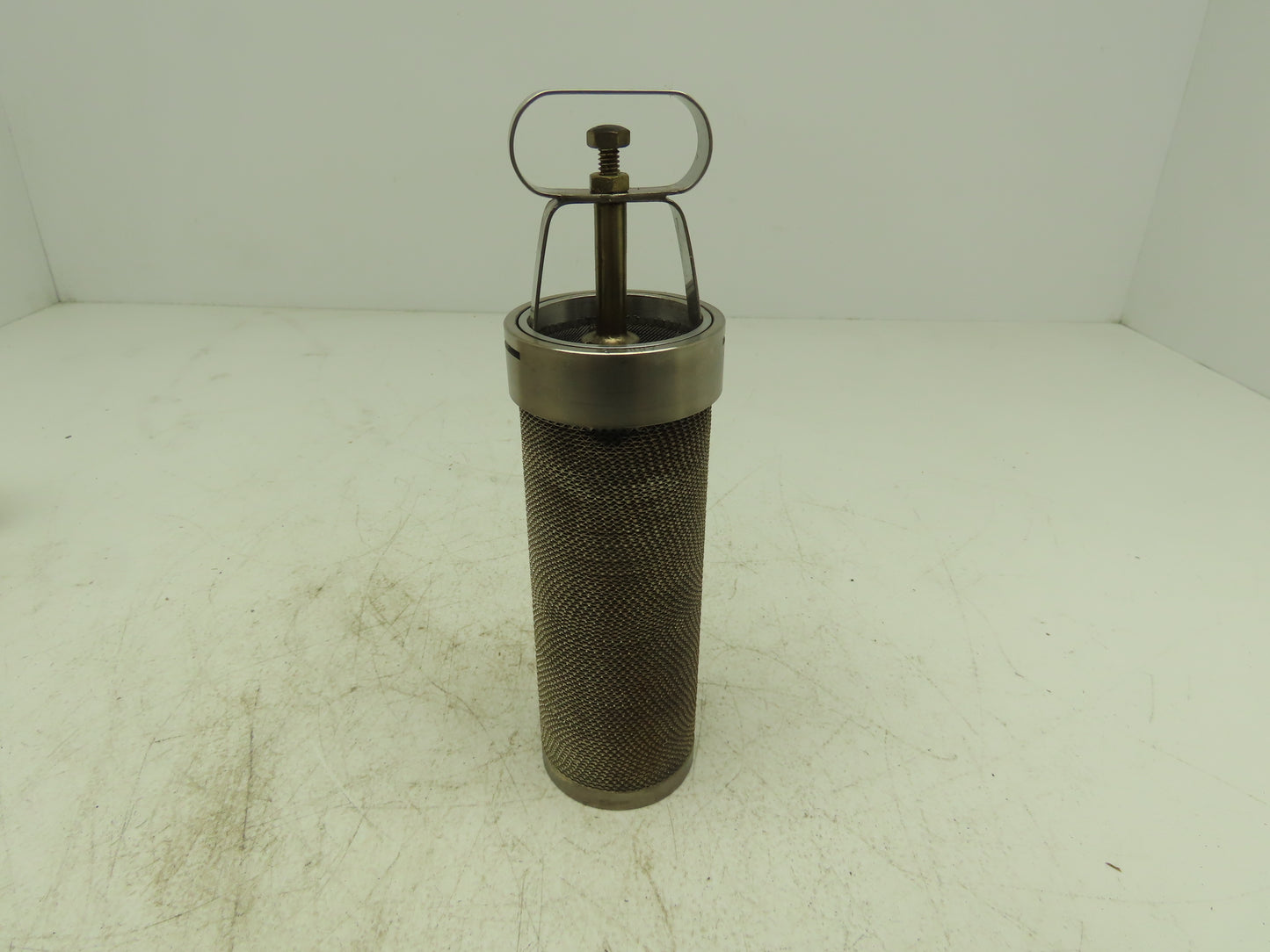 Mindeco 4330-00-035-9377 Basket Assy w/Removable Magnetic Basket 2.7" OD 7" Deep