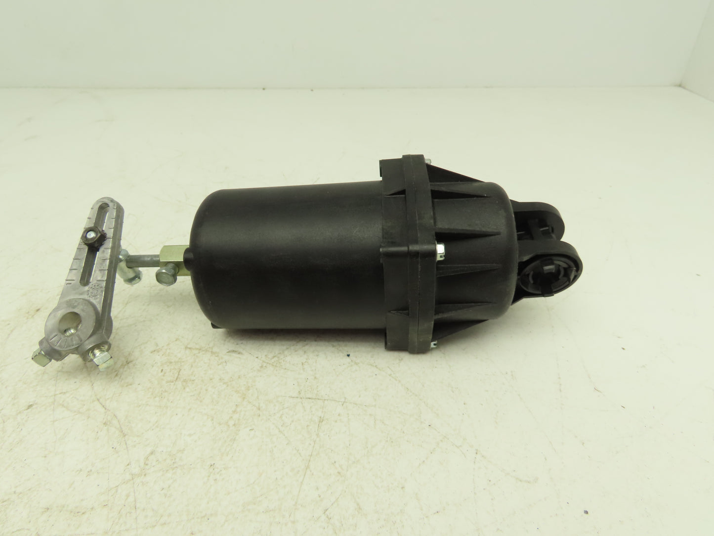 Johnson Controls D-4073-3 Damper Actuator 5-10PSIG Spring Universal Mount
