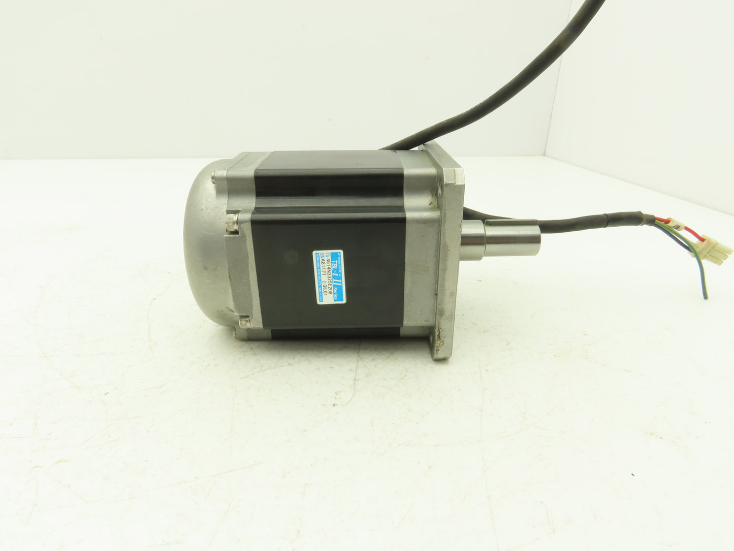 Tamagawa Seiko 4614N3325E208 AC Servo Motor  W Encoder 16mm Shaft