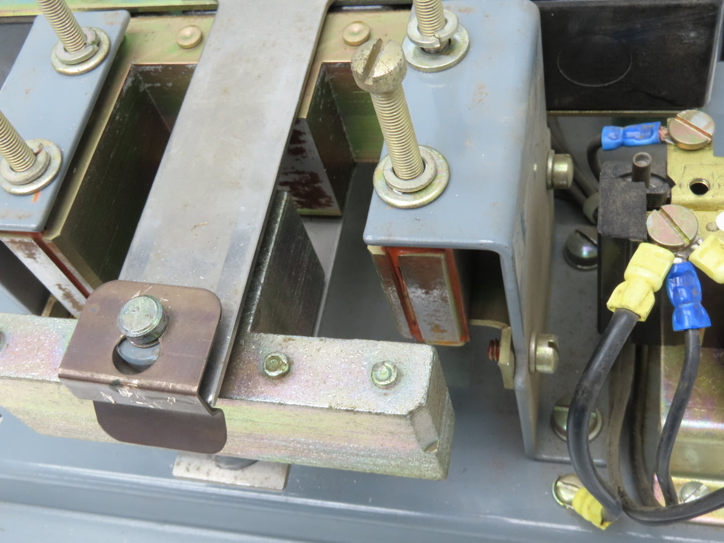 Furnas 14KF32AX49 Size 5 Motor Starter Contactor 200Hp 600V 3PH No Coil