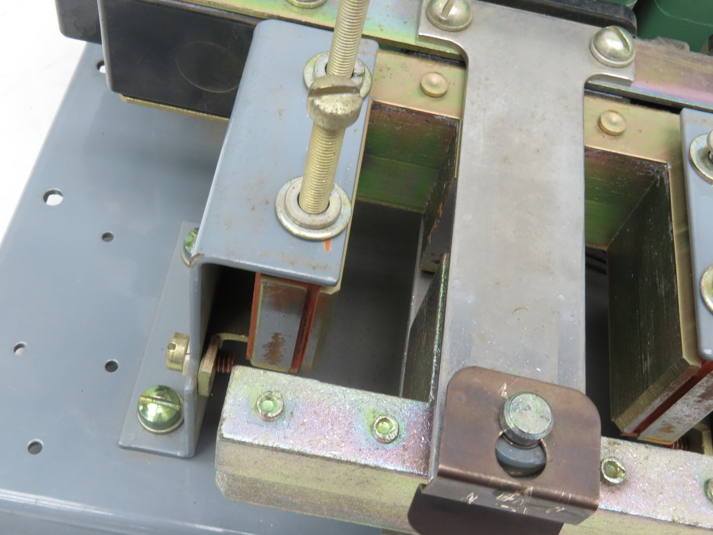 Furnas 14KF32AX49 Size 5 Motor Starter Contactor 200Hp 600V 3PH No Coil