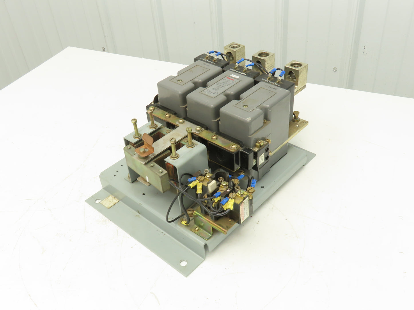 Furnas 14KF32A Contactor Motor Starter Assembly 270A 200Hp 3PH 600V No Coil