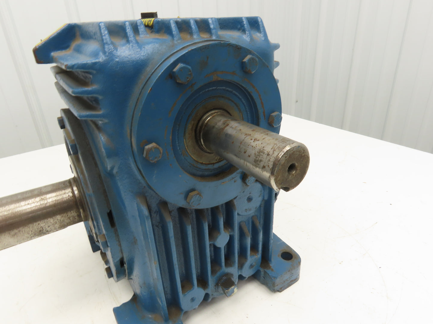 Conedrive HO40A025-1 Gearbox Reducer 5:1 Ratio 350RPM 2-1/4" LH Output 13.8Hp