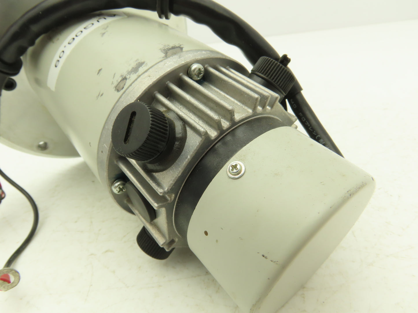 Sony DH072-330E4N01 DC Servo Motor 11mm Shaft 	140mm Flange Mount