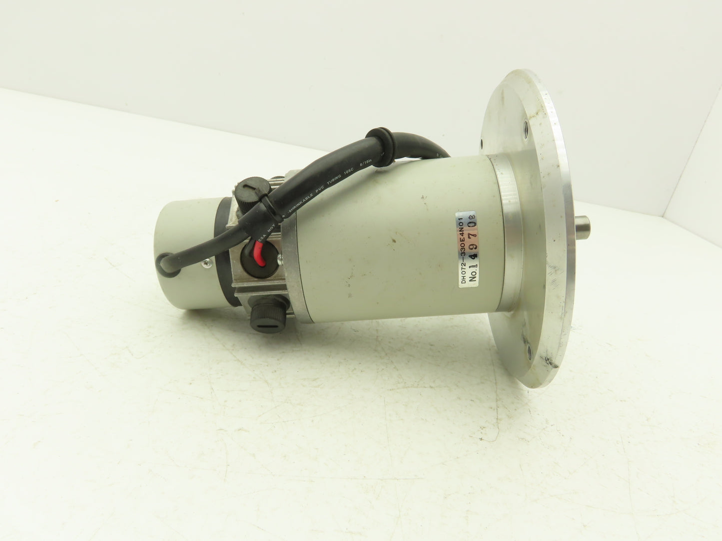 Sony DH072-330E4N01 DC Servo Motor 11mm Shaft 	140mm Flange Mount