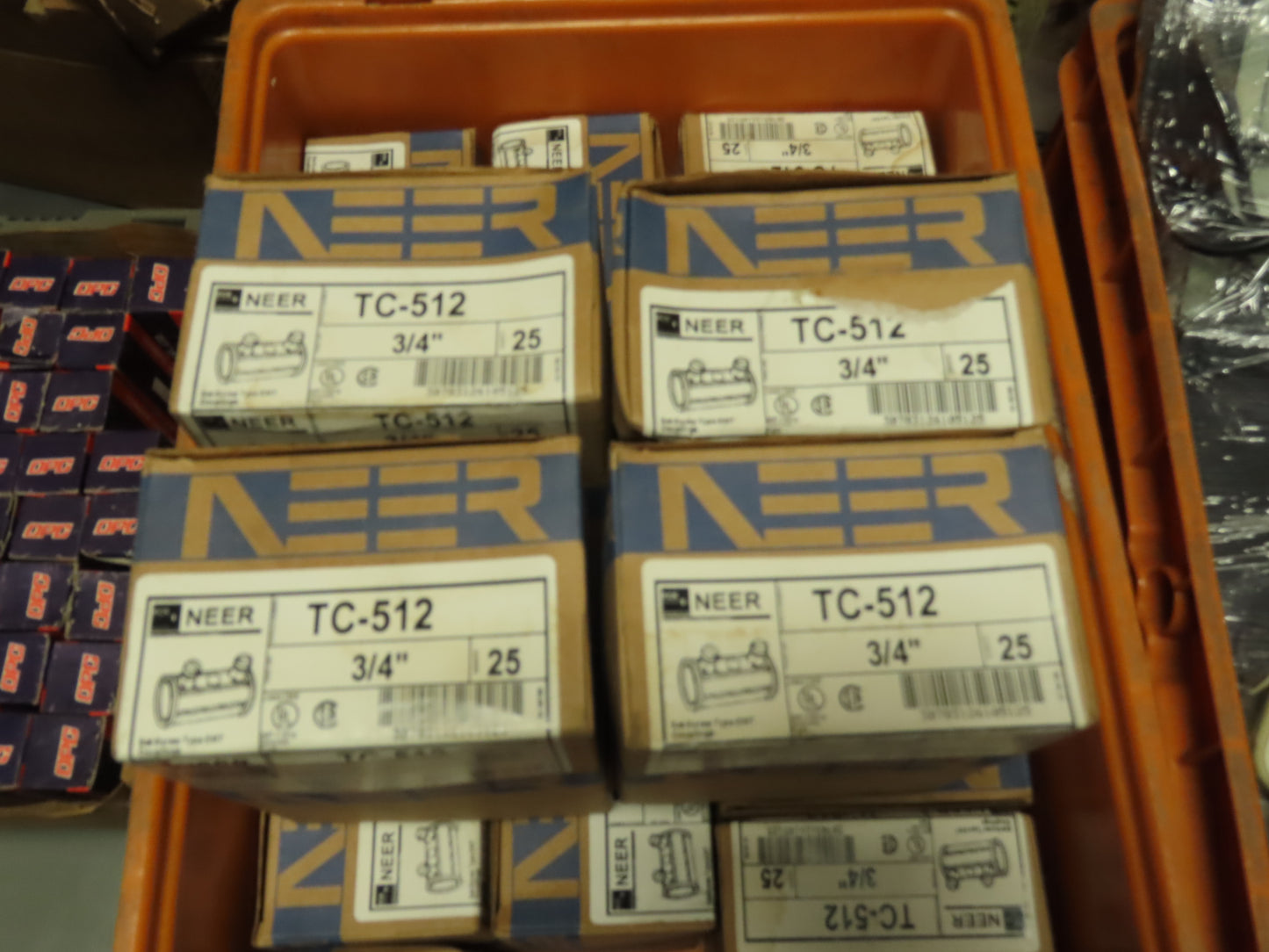 Neer TC-512 EMT Conduit Coupling Fitting 3/4" Steel Set Screw  Lot of 100