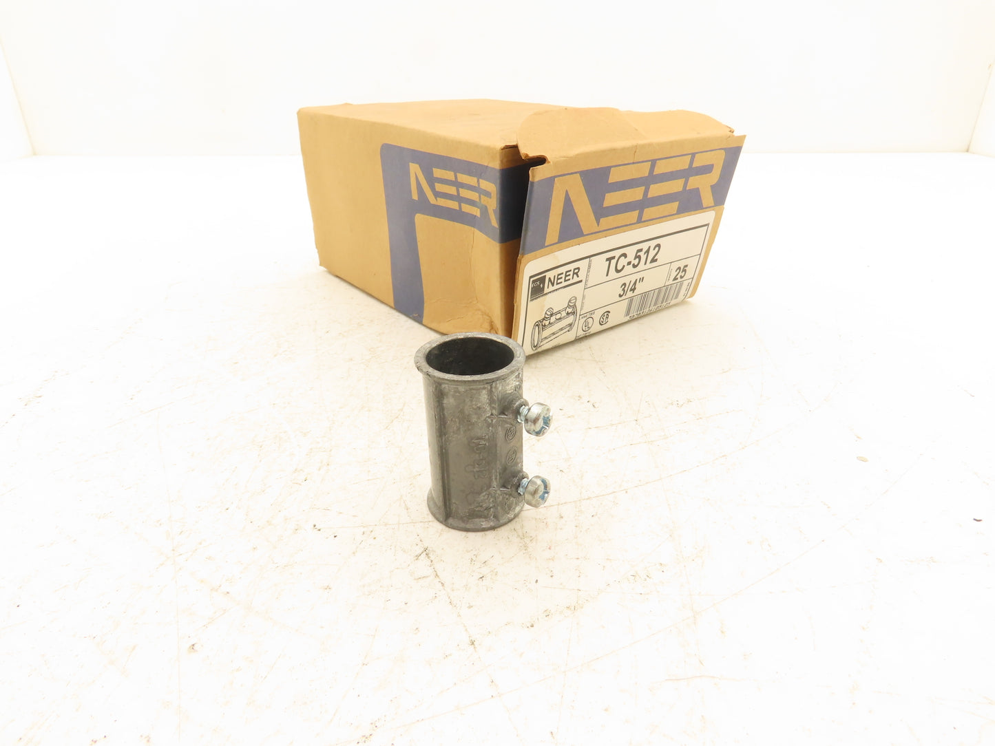Neer TC-512 EMT Conduit Coupling Fitting 3/4" Steel Set Screw  Lot of 100