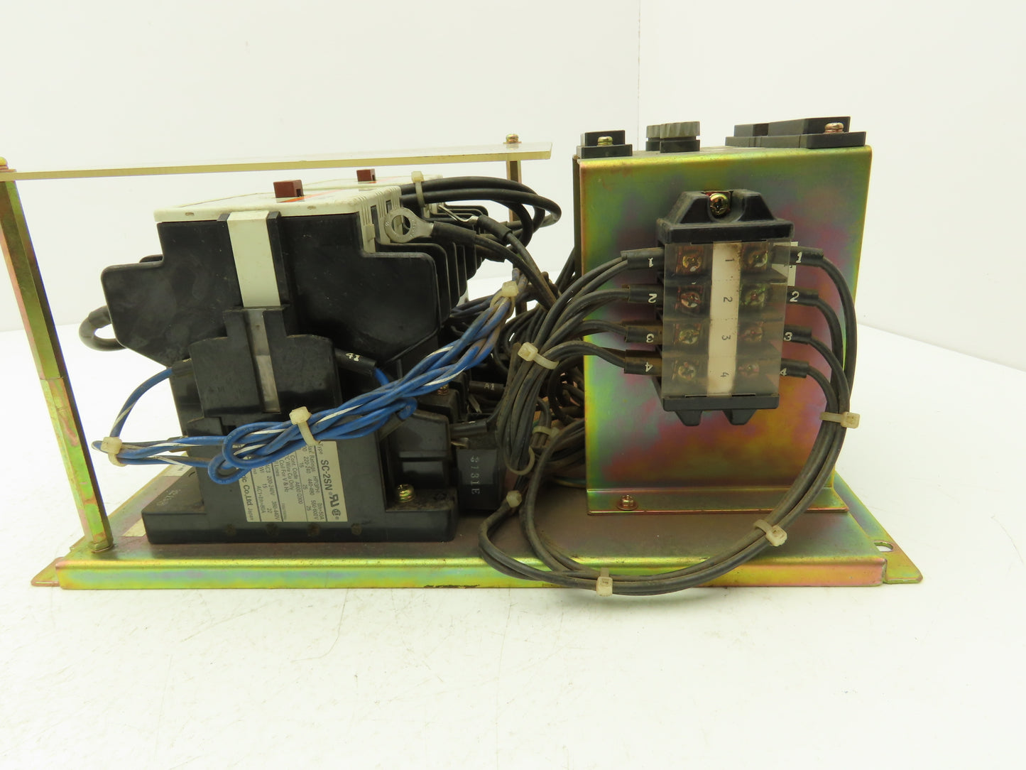 Yaskawa Electric JZRCR-XPU10C Contactor Motor Starter Assembly 25Hp 3PH 660V