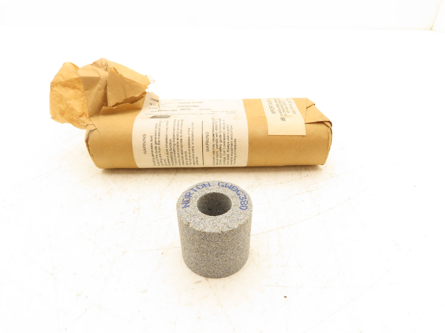 Norton 53A80-KVBE Grinding Wheel 80 Grit 1-3/8"W x 1-1/4"OD x 5/8"ID  Lot of 50