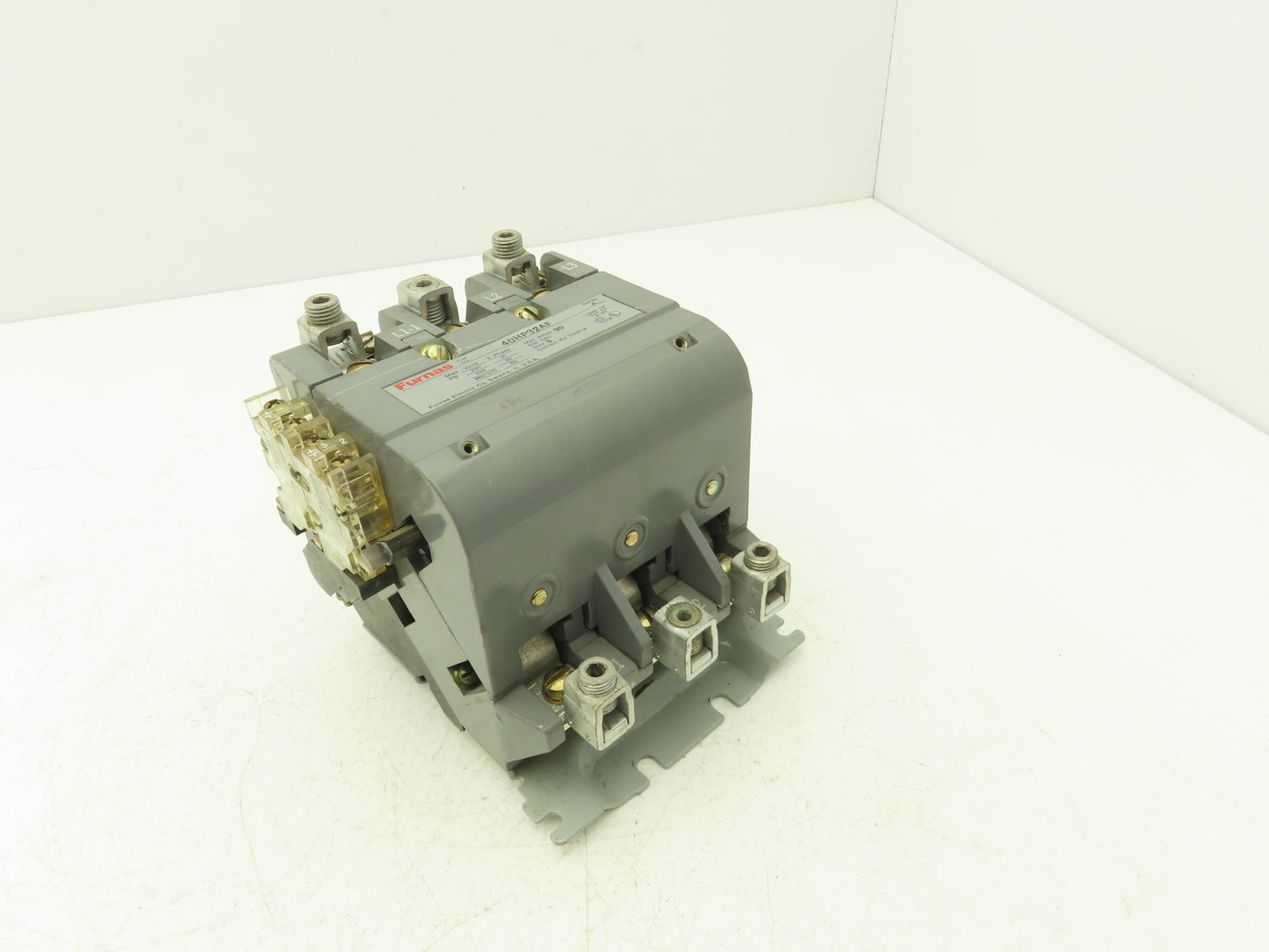Furnas 40HP32AF Contactor Motor Starter 3Ph 600v 50Hp Ser A Coil 120v Size 3 90A