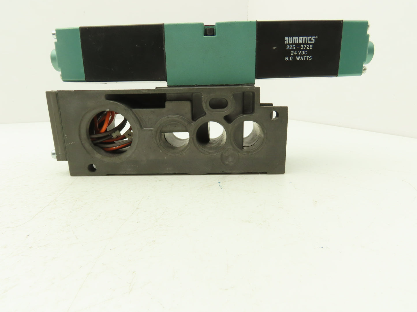 Numatics 152SS700M000061 Pneumatic Double Solenoid Valve 24VDC 150 PSI MK15