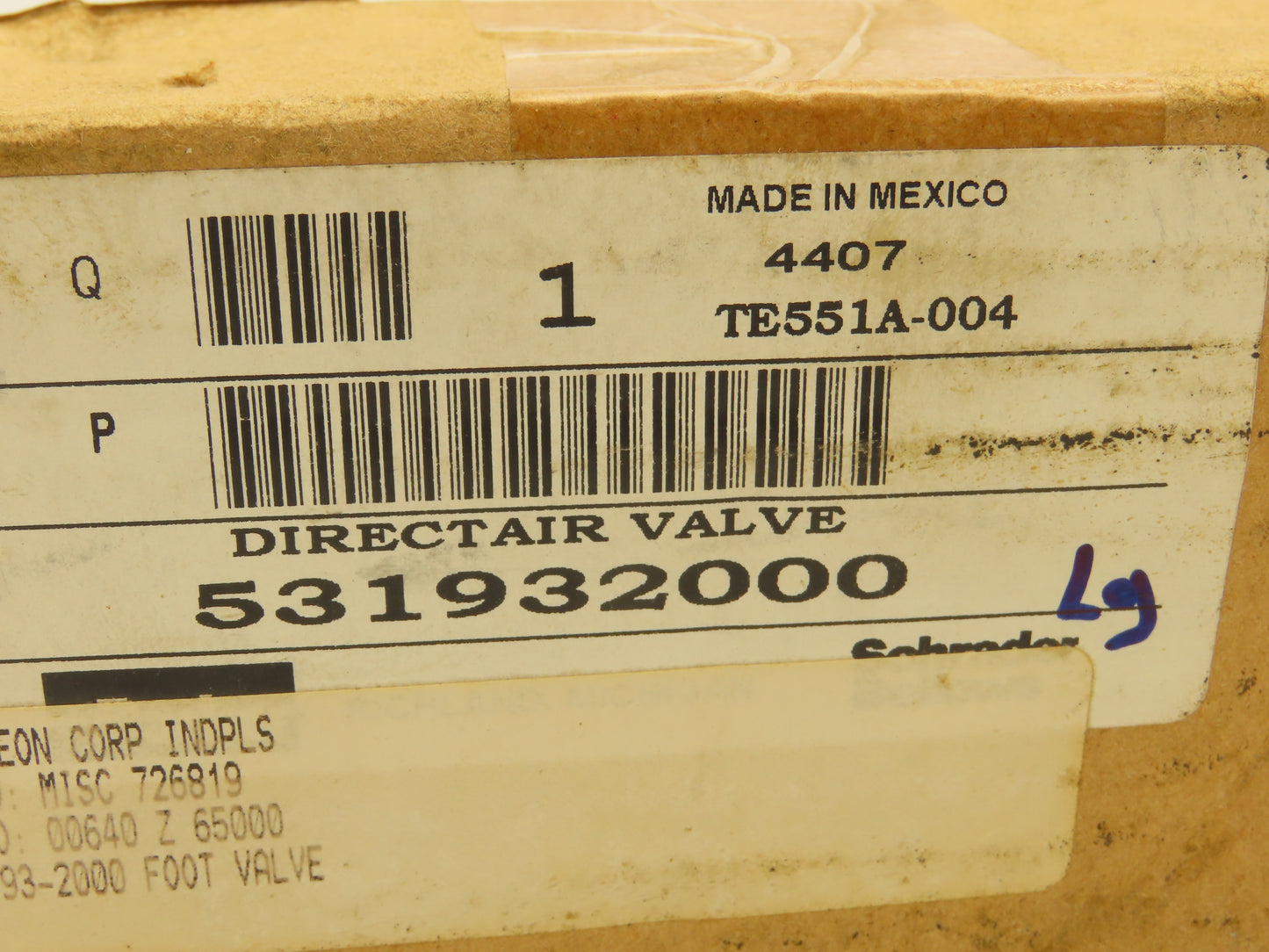 Parker  531932000 Pneumatic Foot Valve Treadle 200 PSIG 5/2 Ports 3/8" & 1/8"NPT