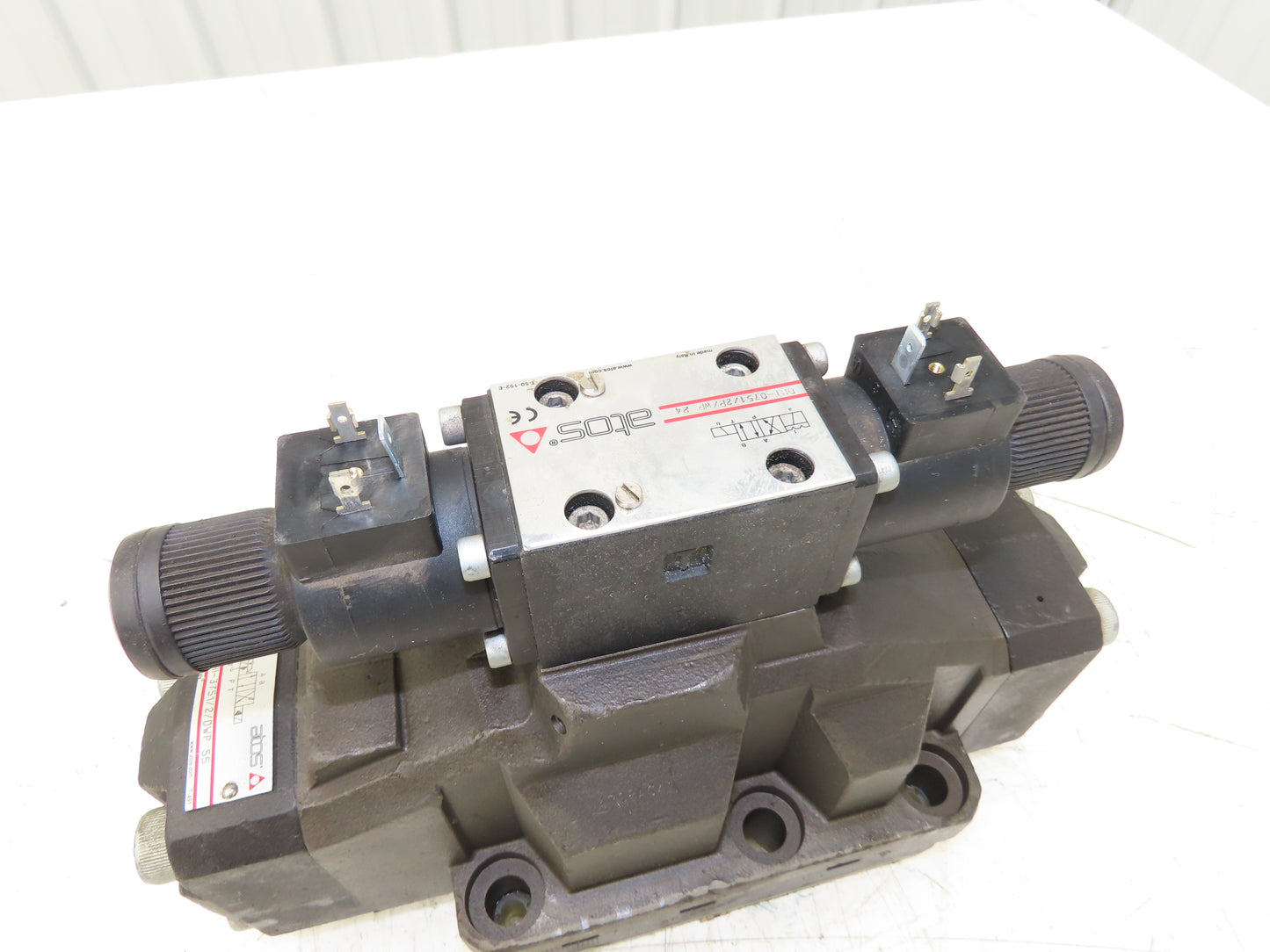 Atos DHPI-3751/2/DWP 55 Directional Control Solenoid Valve 120V 60Hz