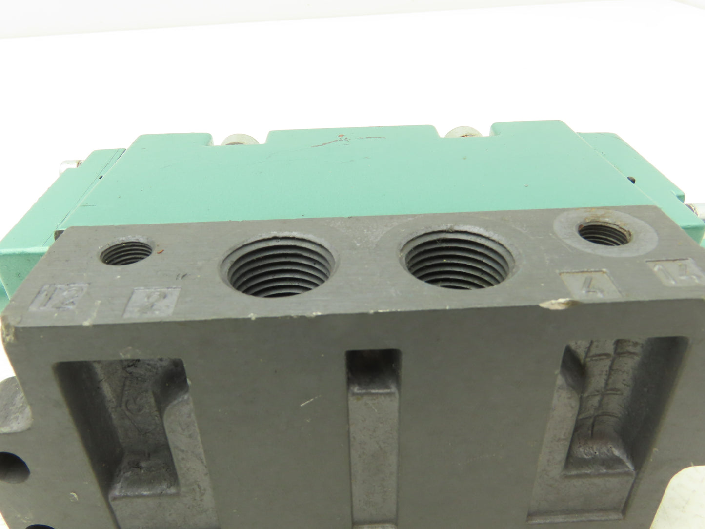 Numatics 134JJ641O000000 Pneumatic Valve Manifold 232 PSI Pilot 14.5-145 PSI