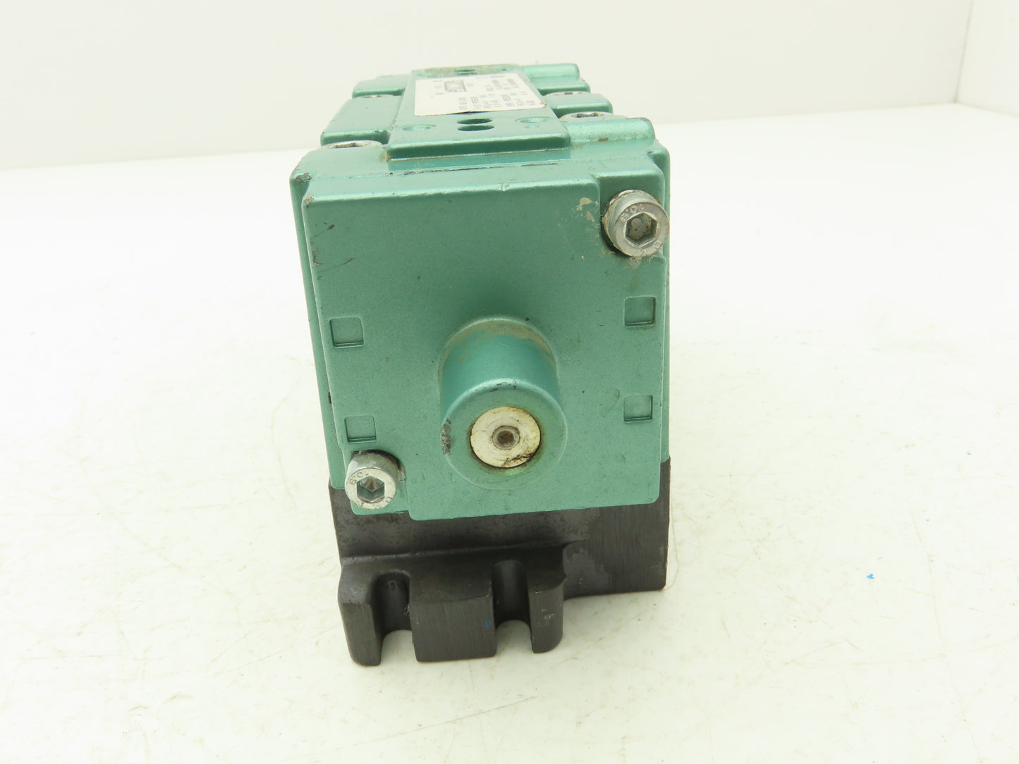 Numatics 134JJ641O000000 Pneumatic Valve Manifold 232 PSI Pilot 14.5-145 PSI