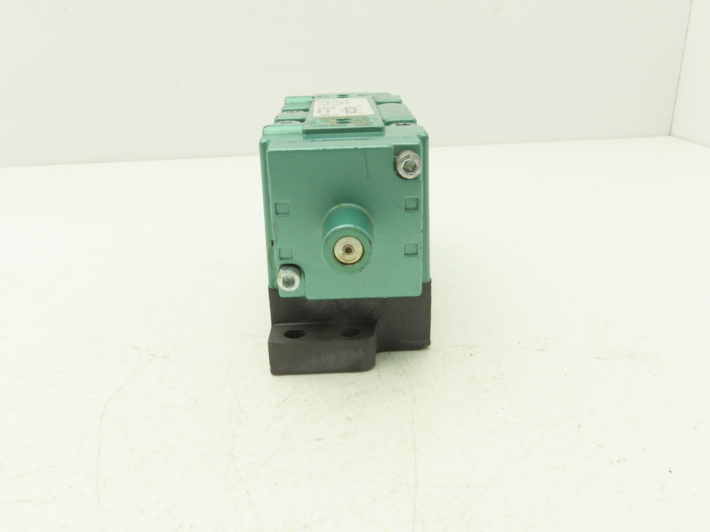 Numatics 134JJ641O000000 Pneumatic Valve Manifold 232 PSI Pilot 14.5-145 PSI