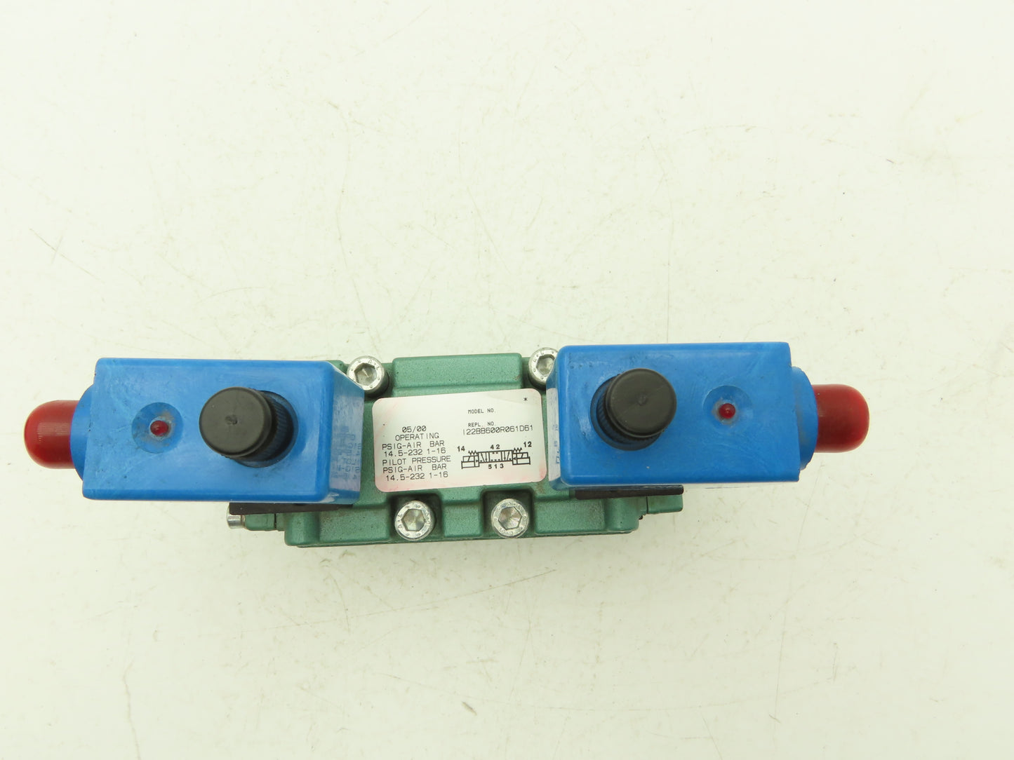 Numatics 122BB600R061D61 Pneumatic Directional Valve 5/2 Position 24VDC Coil