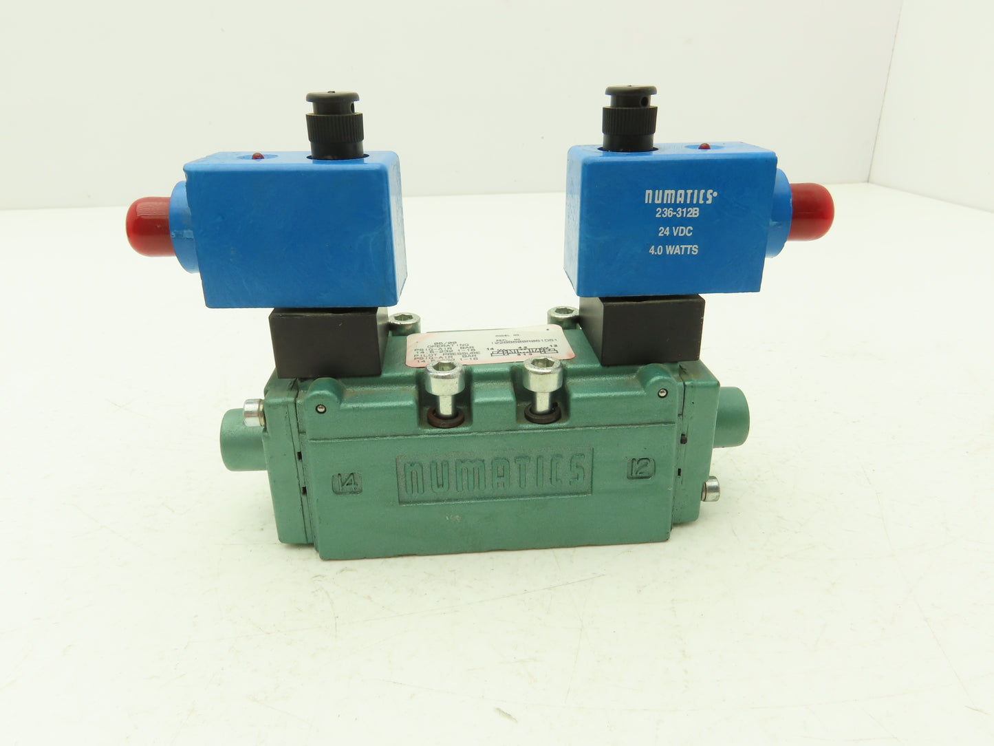 Numatics 122BB600R061D61 Pneumatic Directional Valve 5/2 Position 24VDC Coil